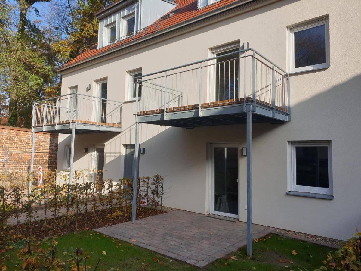 אפרטהוטל נוירופין Travel Art Boardinghouse מראה חיצוני תמונה